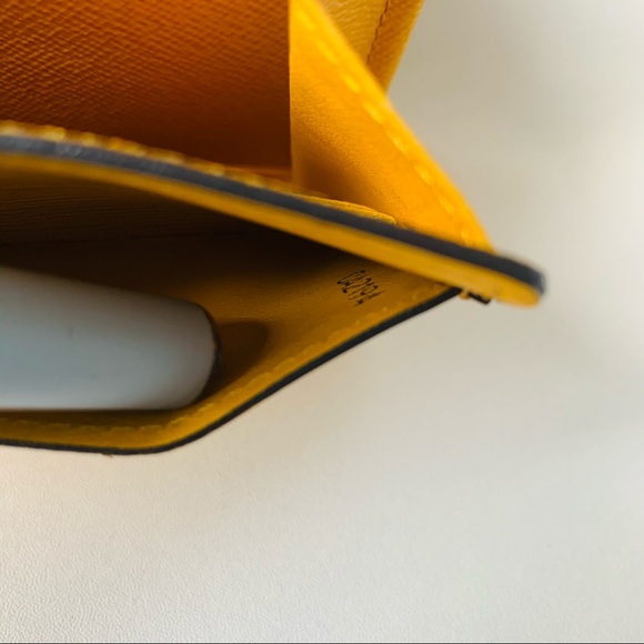 Louis Vuitton Epi Sarah Wallet - Picture 10 of 12